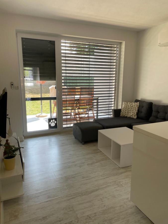 סנץ Sunny Apartment On The Lakes מראה חיצוני תמונה